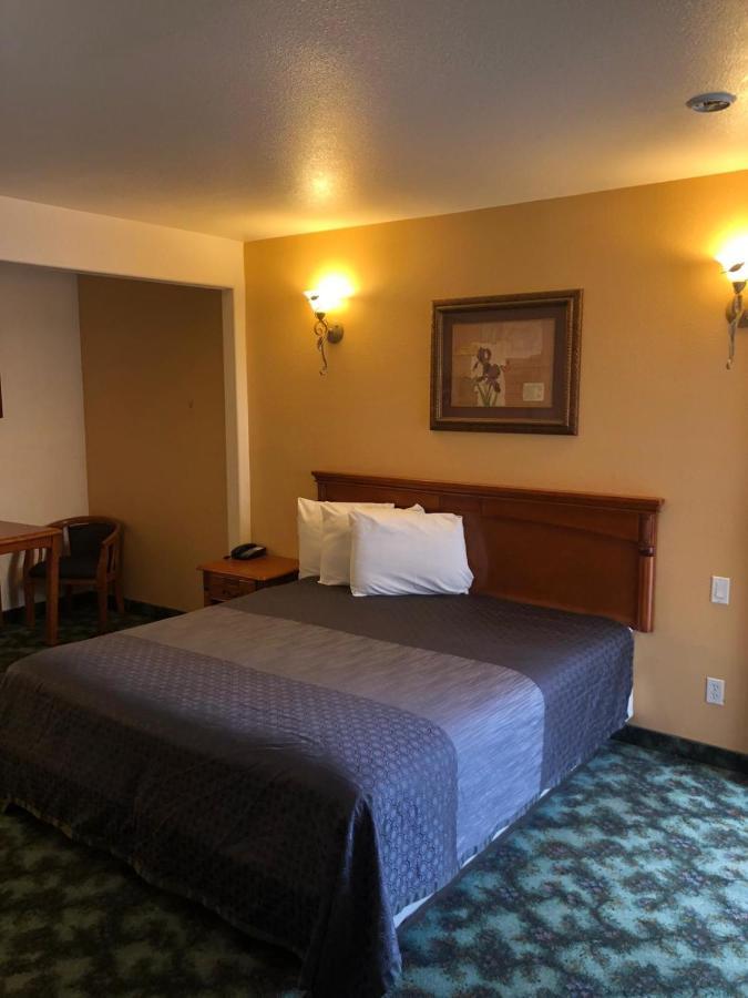 Sunset Motel Pomona Εξωτερικό φωτογραφία