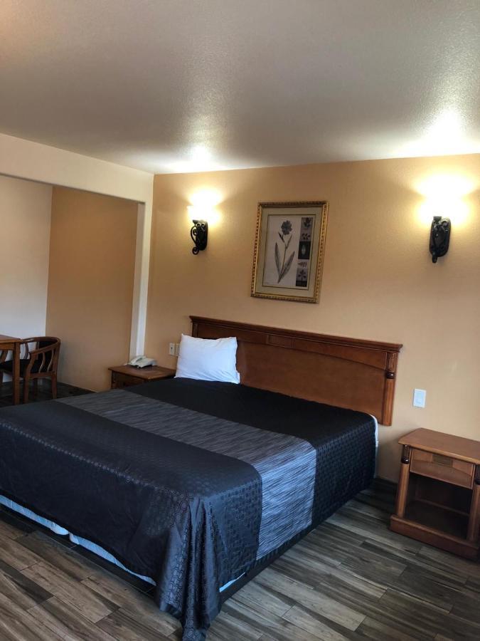 Sunset Motel Pomona Εξωτερικό φωτογραφία